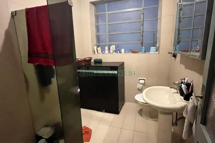 Apartamento com 102m², 3 dormitórios, no bairro Centro em Caxias do Sul para Comprar
