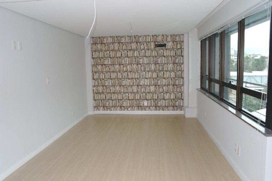 Sala com 48m², 1 vaga, no bairro São Pelegrino em Caxias do Sul para Comprar