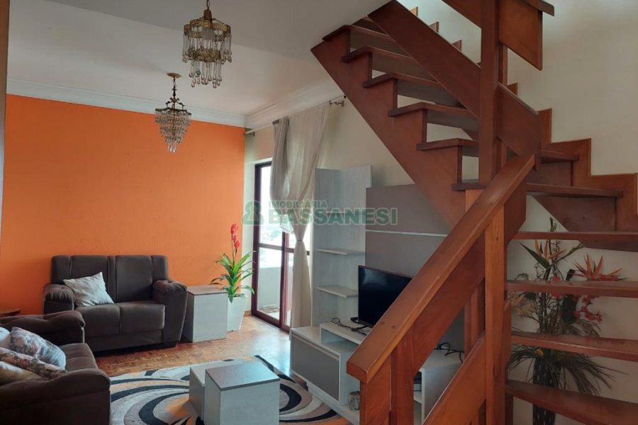 Apto Mobiliado com 114m², 2 dormitórios, 2 vagas, no bairro Centro em Caxias do Sul para Comprar