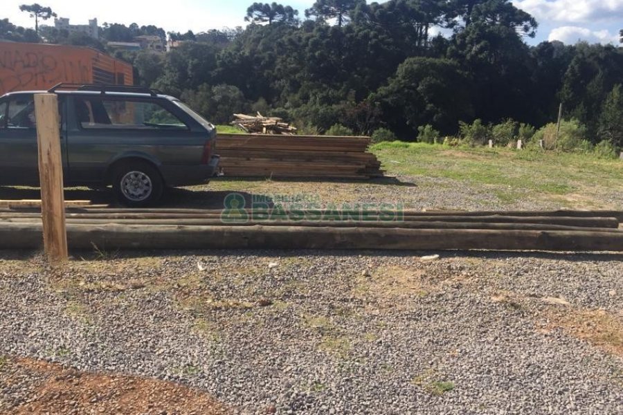 Pavilhão com 270m², no bairro Interlagos em Caxias do Sul para Comprar