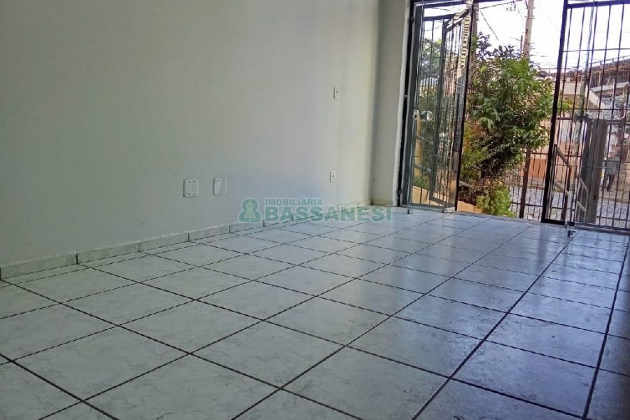 Loja com 55m², no bairro Pio X em Caxias do Sul para Alugar