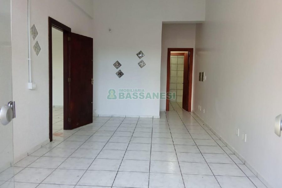 Loja com 55m², no bairro Pio X em Caxias do Sul para Alugar