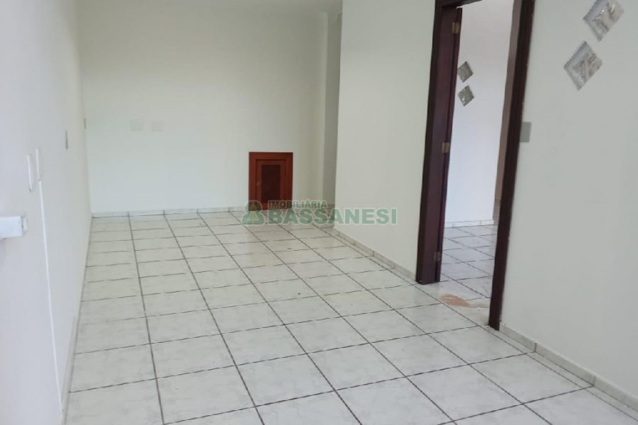 Loja com 55m², no bairro Pio X em Caxias do Sul para Alugar