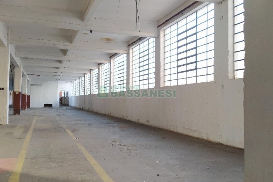 Loja com 108m², no bairro Centro em Caxias do Sul para Alugar