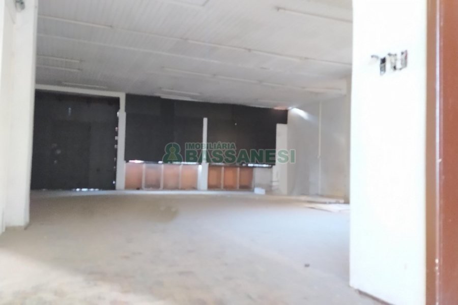 Loja com 108m², no bairro Centro em Caxias do Sul para Alugar