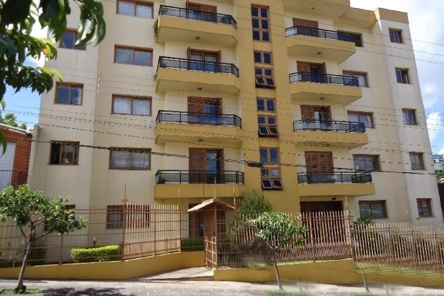 Apartamento com 115m², 3 dormitórios, 1 vaga, no bairro Pio X em Caxias do Sul para Comprar