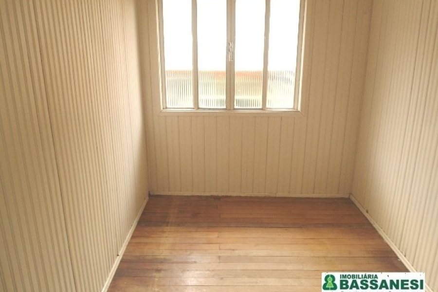 Casa com 120m², 3 dormitórios, no bairro Presidente Vargas em Caxias do Sul para Comprar