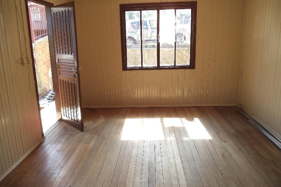 Casa com 120m², 3 dormitórios, no bairro Presidente Vargas em Caxias do Sul para Comprar