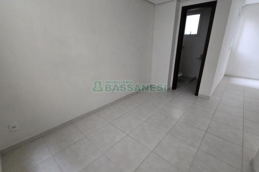 Apartamento com 49m², 1 dormitório, no bairro São Pelegrino em Caxias do Sul para Comprar