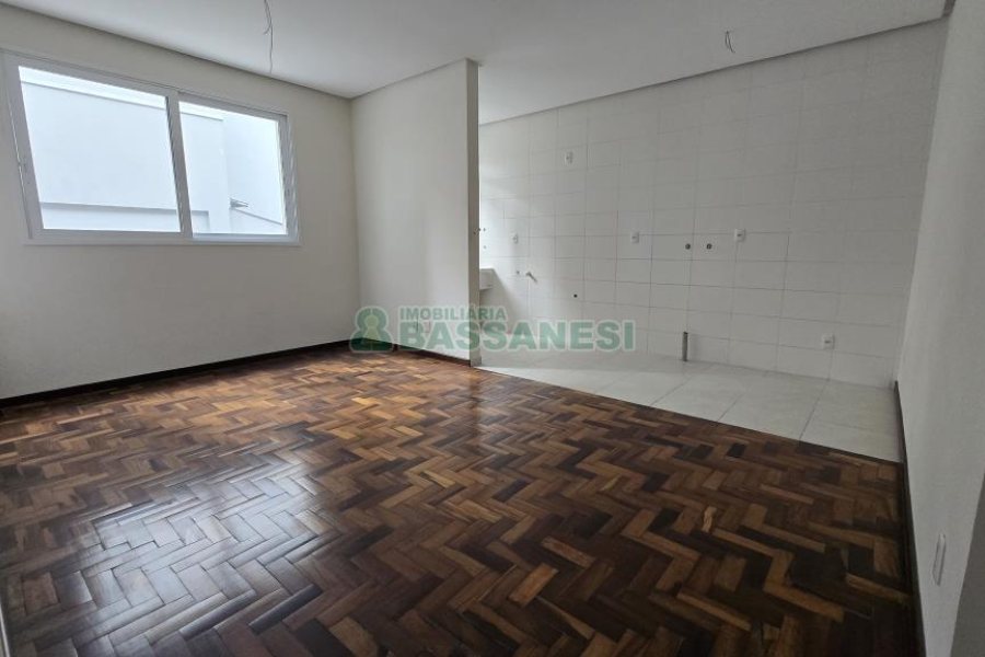 Apartamento com 61m², 2 dormitórios, 1 vaga, no bairro São Pelegrino em Caxias do Sul para Comprar