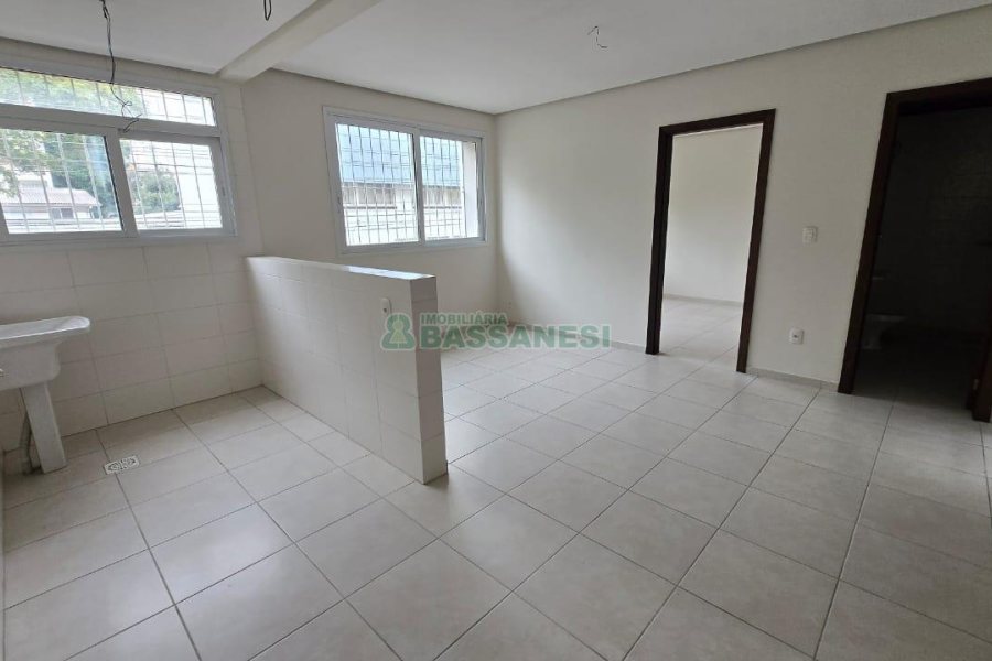 Apartamento com 52m², 1 dormitório, 1 vaga, no bairro São Pelegrino em Caxias do Sul para Comprar