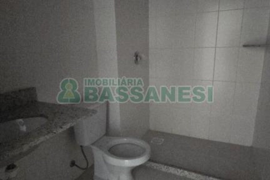 Apartamento com 47m², 1 dormitório, 1 vaga, no bairro São Pelegrino em Caxias do Sul para Comprar