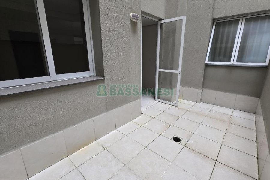 Kitinete com 39m², 1 dormitório, no bairro São Pelegrino em Caxias do Sul para Comprar