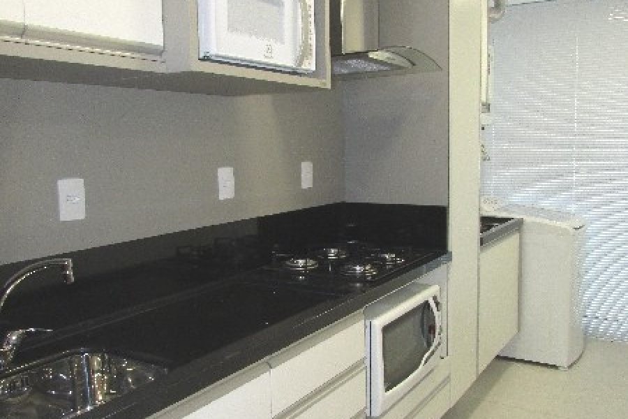 Apto Mobiliado com 40m², 1 dormitório, 1 vaga, no bairro Lourdes em Caxias do Sul para Alugar