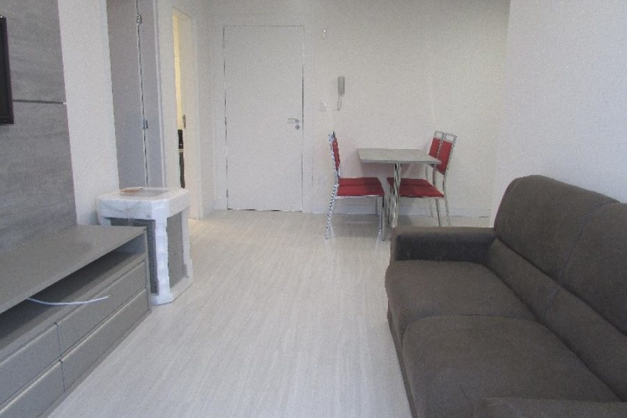 Apto Mobiliado com 40m², 1 dormitório, 1 vaga, no bairro Lourdes em Caxias do Sul para Alugar