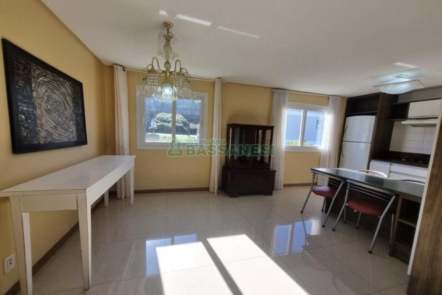 Apto Mobiliado com 162m², 3 dormitórios, 2 vagas, no bairro Cinqüentenário em Caxias do Sul para Alugar