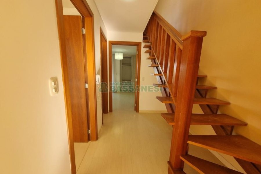 Apto Mobiliado com 162m², 3 dormitórios, 2 vagas, no bairro Cinqüentenário em Caxias do Sul para Alugar