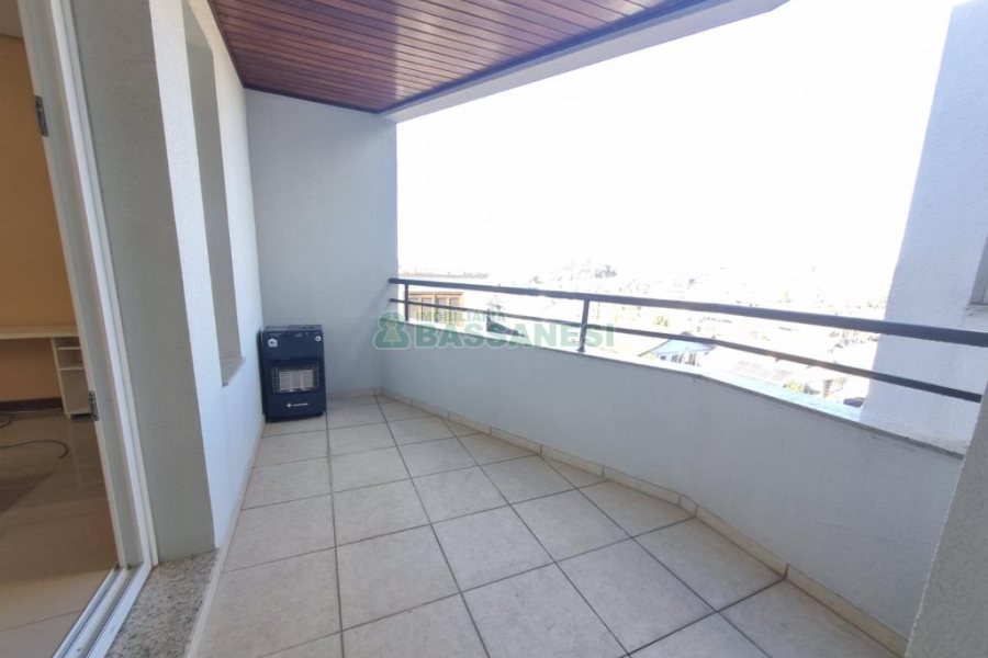 Apto Mobiliado com 162m², 3 dormitórios, 2 vagas, no bairro Cinqüentenário em Caxias do Sul para Alugar