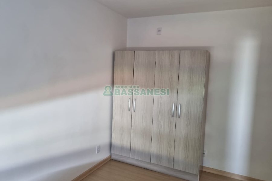 Apartamento com 68m², 2 dormitórios, 1 vaga, no bairro Charqueadas em Caxias do Sul para Comprar