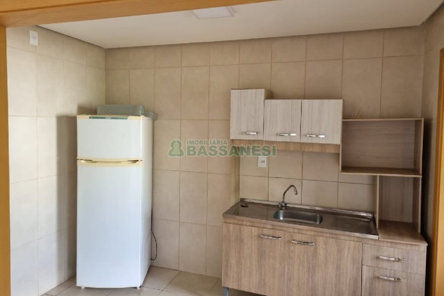 Apartamento com 68m², 2 dormitórios, 1 vaga, no bairro Charqueadas em Caxias do Sul para Comprar
