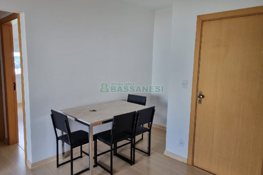 Apartamento com 68m², 2 dormitórios, 1 vaga, no bairro Charqueadas em Caxias do Sul para Comprar