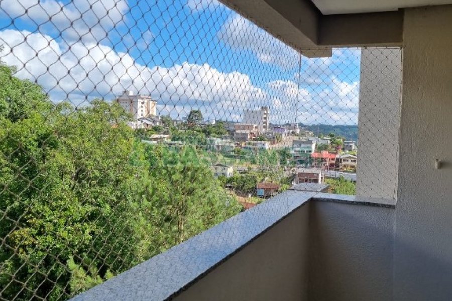 Apartamento com 68m², 2 dormitórios, 1 vaga, no bairro Charqueadas em Caxias do Sul para Comprar