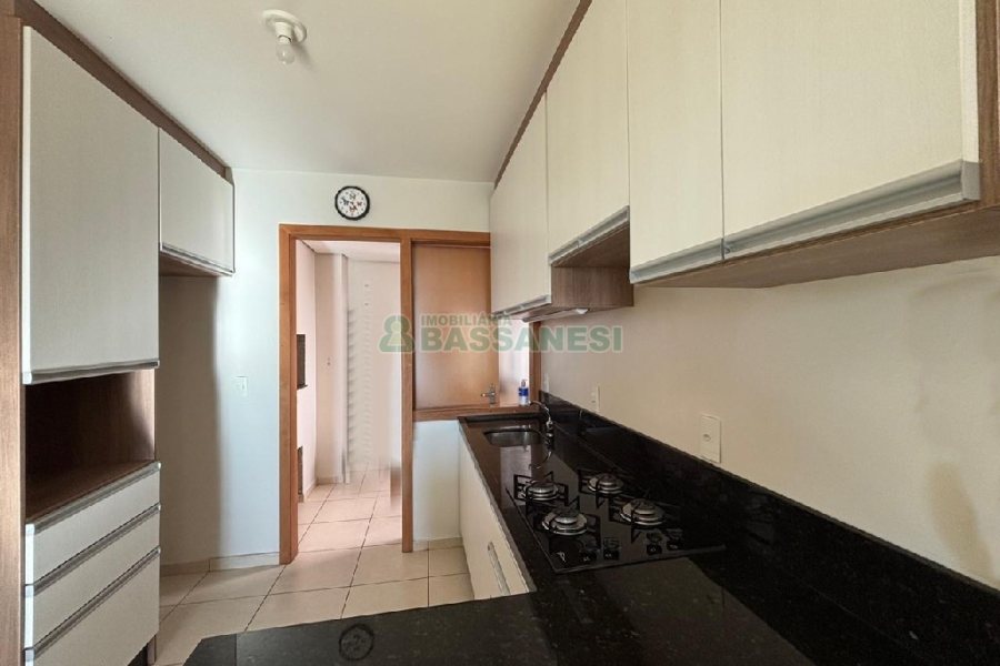 Apartamento com 86m², 2 dormitórios, 1 vaga, no bairro Santa Catarina em Caxias do Sul para Alugar