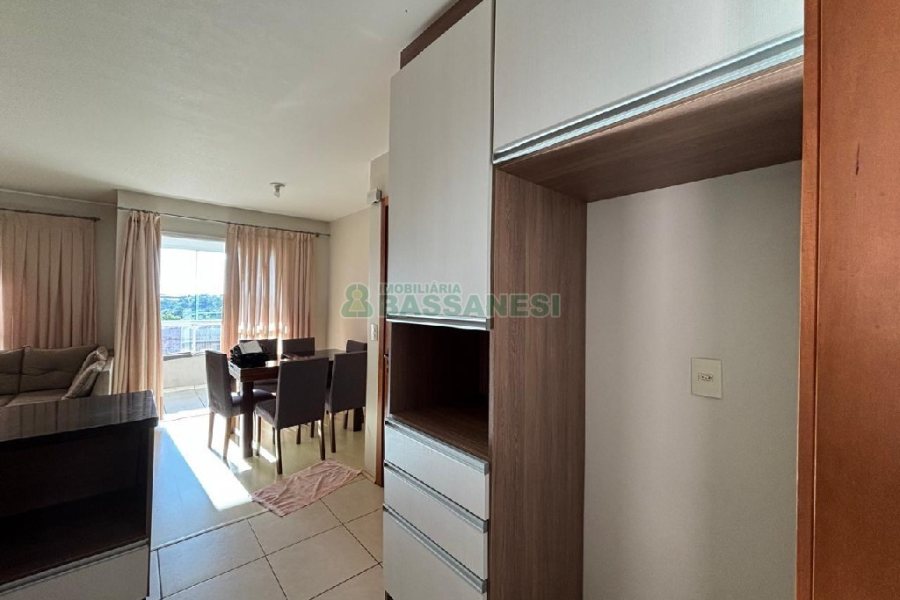 Apartamento com 86m², 2 dormitórios, 1 vaga, no bairro Santa Catarina em Caxias do Sul para Alugar