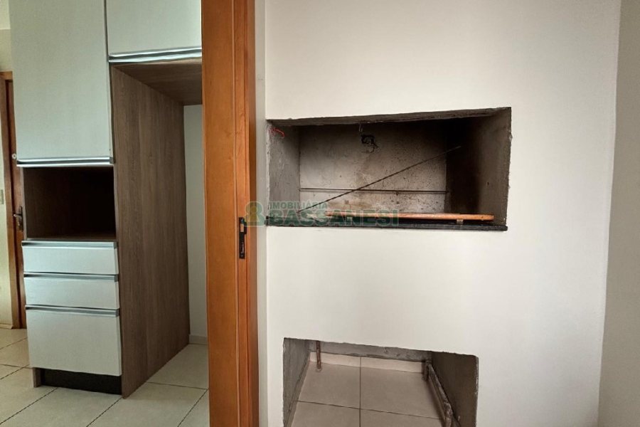 Apartamento com 86m², 2 dormitórios, 1 vaga, no bairro Santa Catarina em Caxias do Sul para Alugar