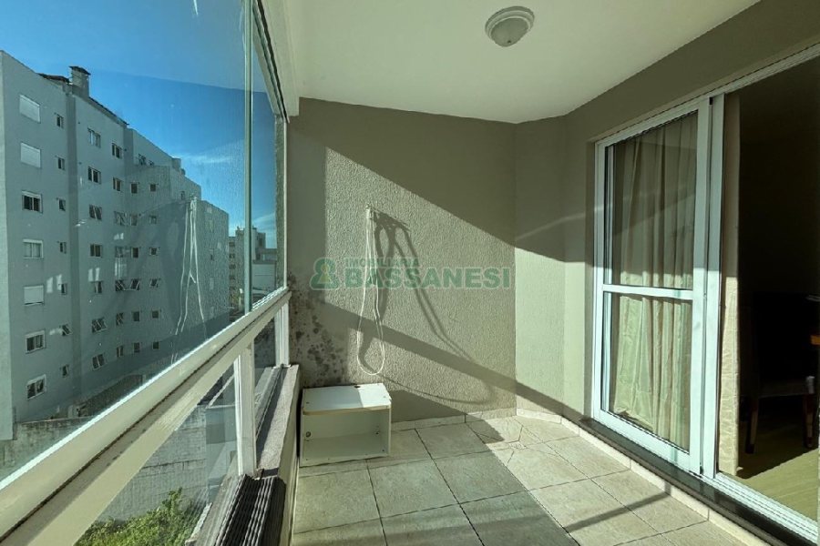 Apartamento com 86m², 2 dormitórios, 1 vaga, no bairro Santa Catarina em Caxias do Sul para Alugar