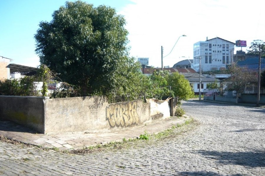 Terreno, no bairro Medianeira em Caxias do Sul para Comprar