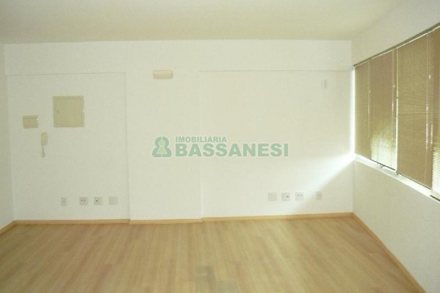 Sala com 50m², no bairro São Pelegrino em Caxias do Sul para Comprar