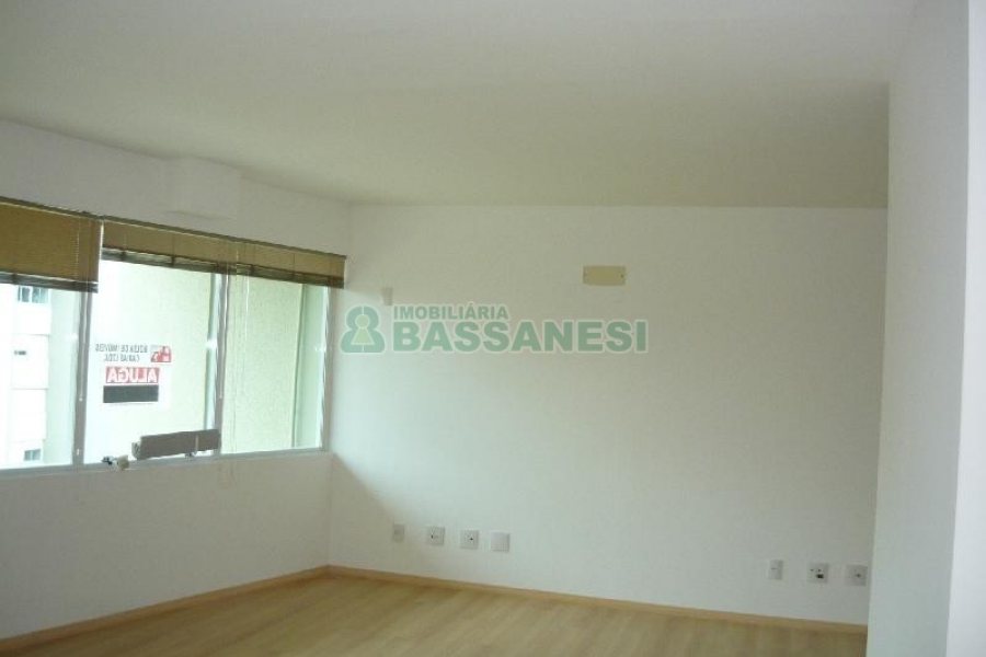 Sala com 50m², no bairro São Pelegrino em Caxias do Sul para Comprar