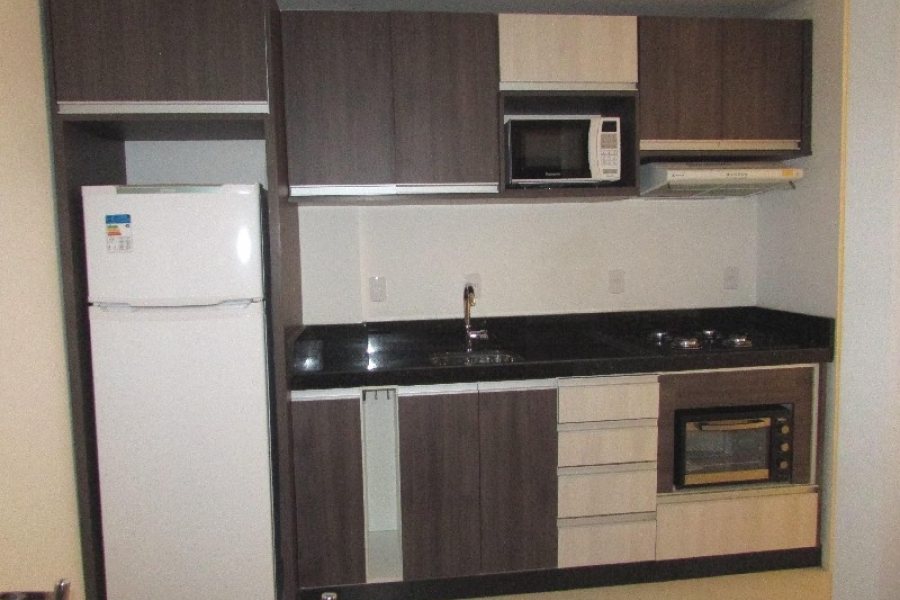 Apto Mobiliado com 50m², 1 dormitório, 1 vaga, no bairro Lourdes em Caxias do Sul para Alugar