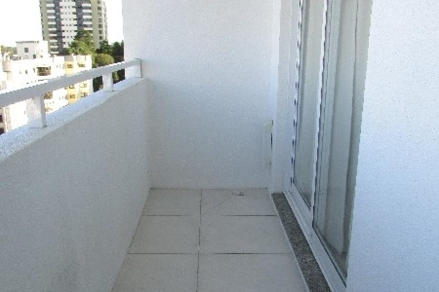 Apto Mobiliado com 52m², 1 dormitório, 1 vaga, no bairro Lourdes em Caxias do Sul para Alugar