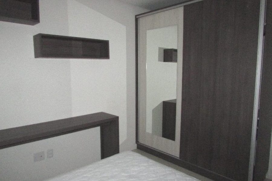 Apto Mobiliado com 52m², 1 dormitório, 1 vaga, no bairro Lourdes em Caxias do Sul para Alugar