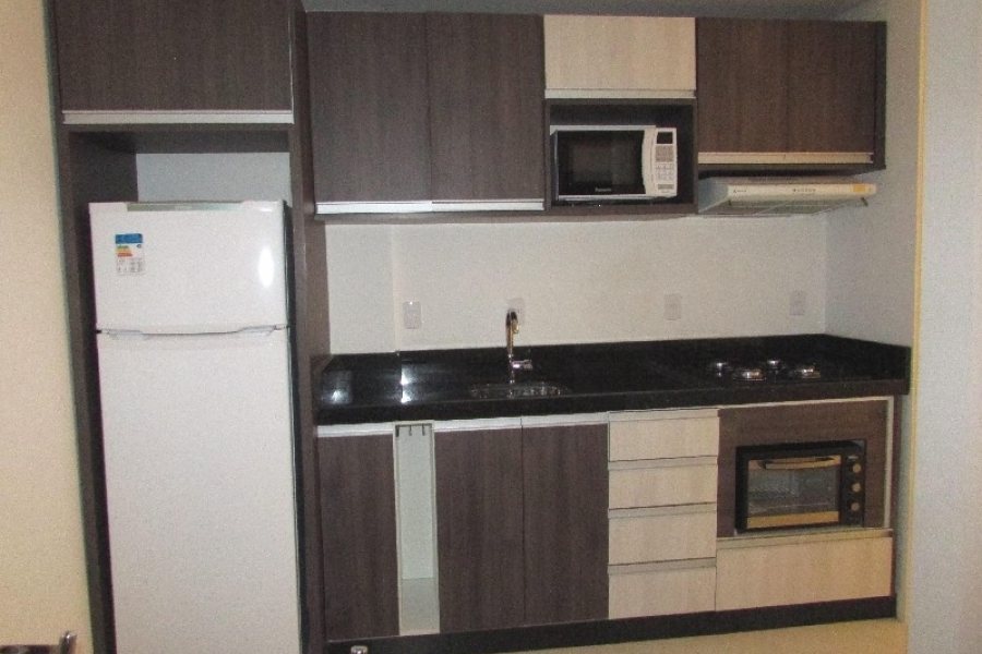 Apto Mobiliado com 52m², 1 dormitório, 1 vaga, no bairro Lourdes em Caxias do Sul para Alugar