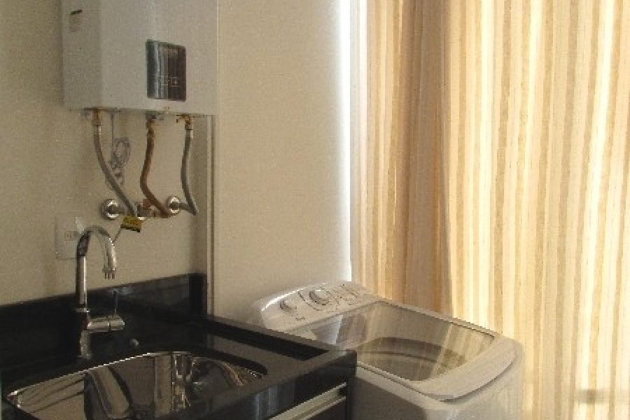 Apto Mobiliado com 52m², 1 dormitório, 1 vaga, no bairro Lourdes em Caxias do Sul para Alugar