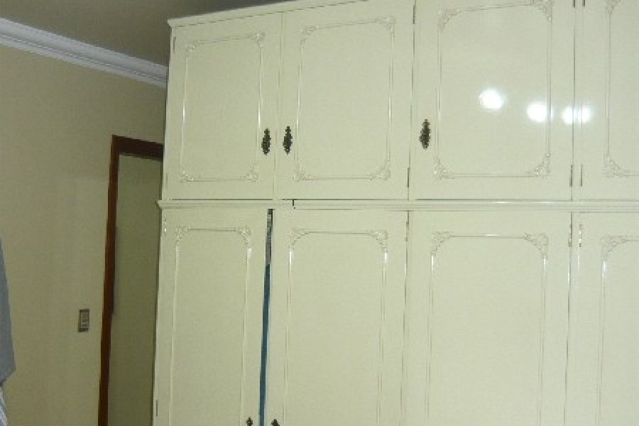 Casa com 599m², 4 dormitórios, 4 vagas, no bairro Santa Catarina em Caxias do Sul para Comprar