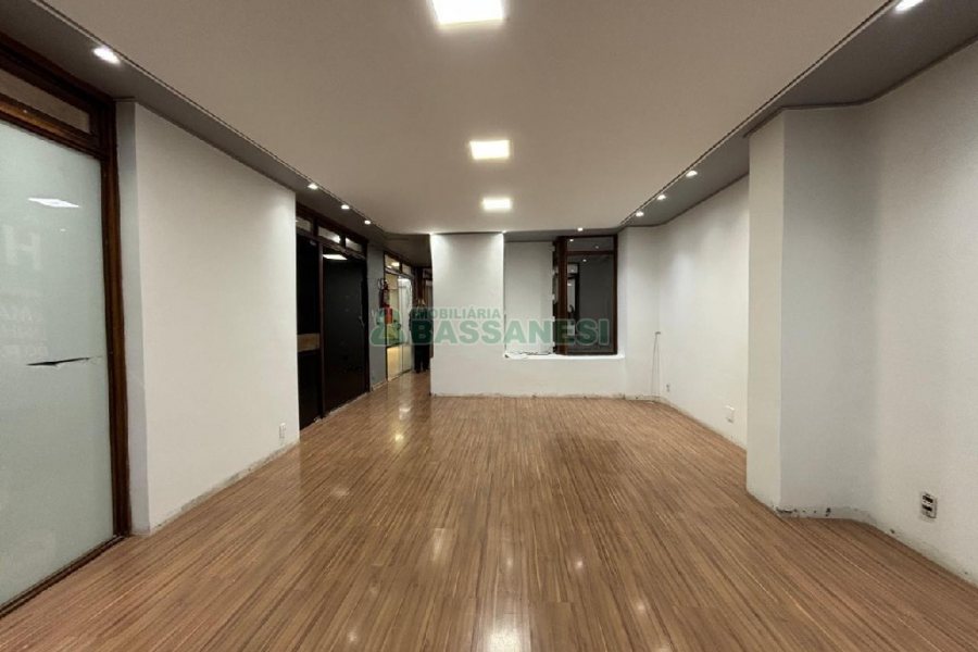 Loja com 180m², no bairro Centro em Caxias do Sul para Alugar