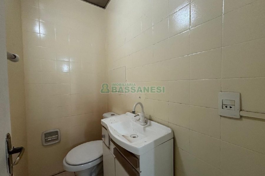 Loja com 180m², no bairro Centro em Caxias do Sul para Alugar