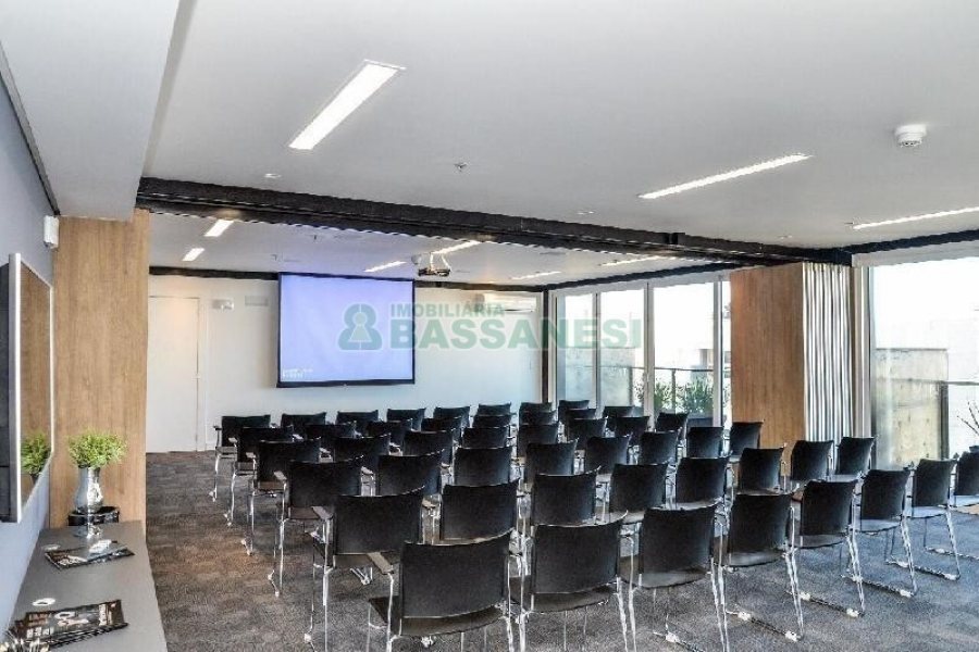 Sala com 62m², 1 vaga, no bairro Centro em Caxias do Sul para Alugar
