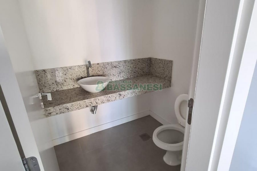 Sala com 62m², 1 vaga, no bairro Centro em Caxias do Sul para Alugar