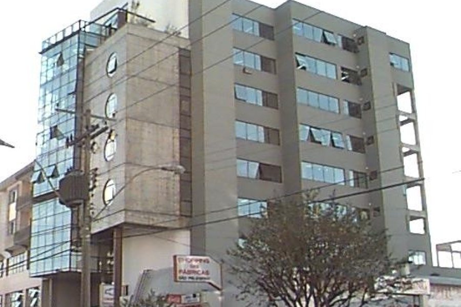 Sala com 200m², 2 vagas, no bairro São Pelegrino em Caxias do Sul para Alugar