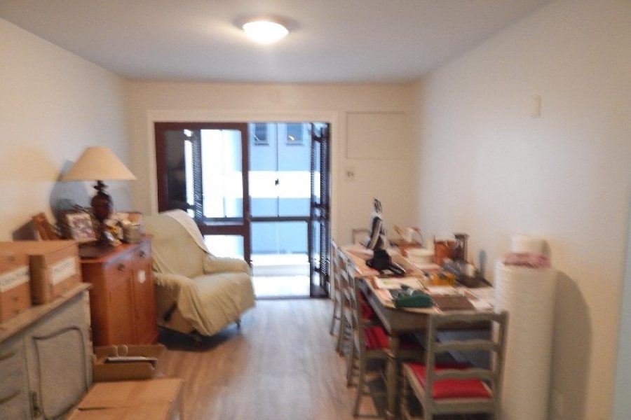 Apartamento com 118m², 3 dormitórios, 1 vaga, no bairro Centro em Caxias do Sul para Comprar