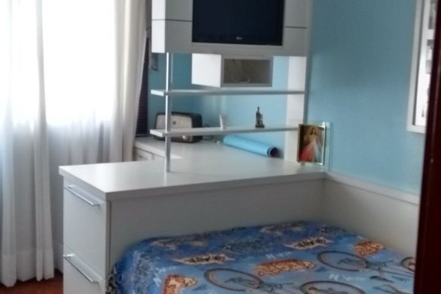 Casa com 350m², 4 dormitórios, 2 vagas, no bairro Desvio Rizzo em Caxias do Sul para Comprar