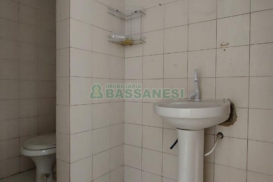 Loja com 700m², no bairro Centro em Caxias do Sul para Alugar