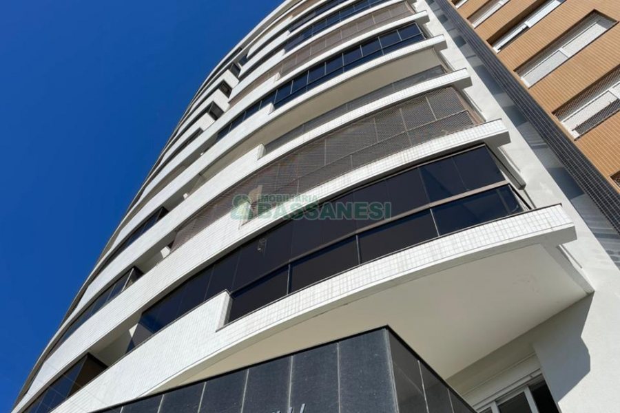 Apartamento com 78m², 2 dormitórios, 1 vaga, no bairro Centro em Caxias do Sul para Comprar
