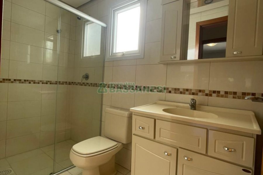 Apartamento com 78m², 2 dormitórios, 1 vaga, no bairro Centro em Caxias do Sul para Comprar