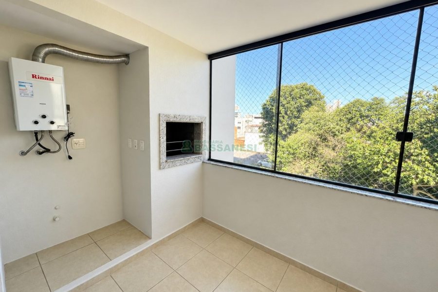 Apartamento com 78m², 2 dormitórios, 1 vaga, no bairro Centro em Caxias do Sul para Comprar